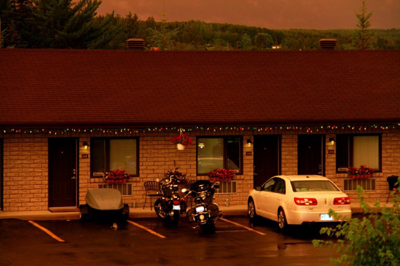 Motel Alexandrin แซ็งต์-จอร์จส์ ภายนอก รูปภาพ